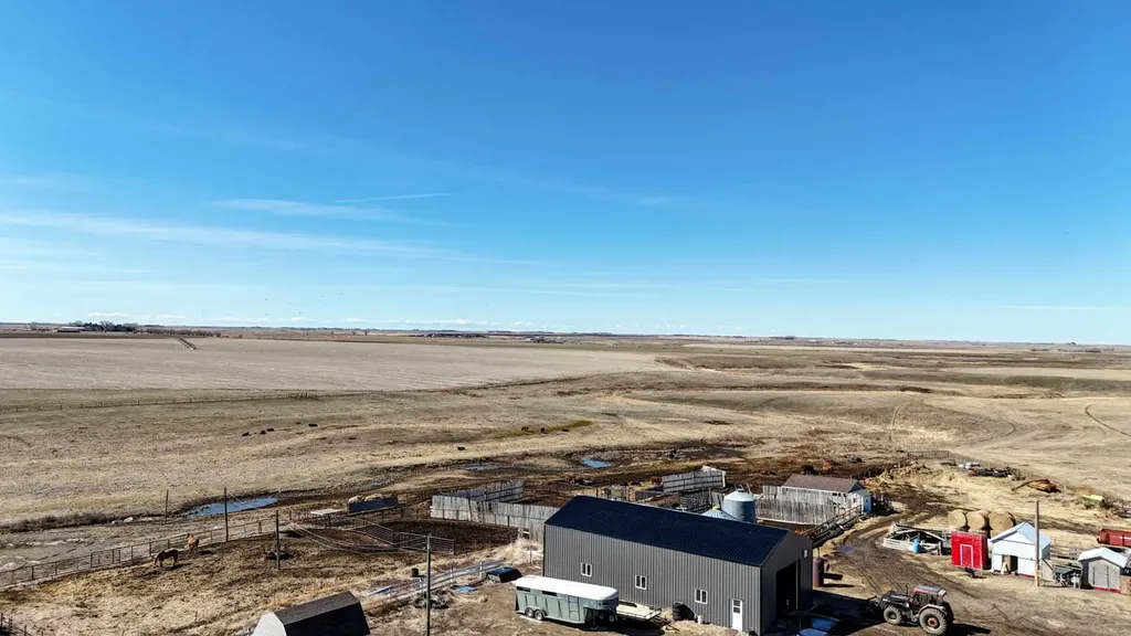 95012 Range Road 105 Rural Forty Mile No. 8 County Of AB T0K 0G0