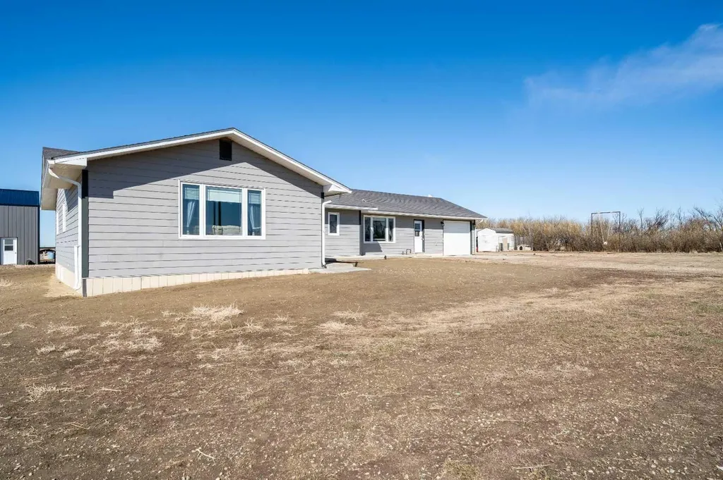95012 Range Road 105 Rural Forty Mile No. 8 County Of AB T0K 0G0