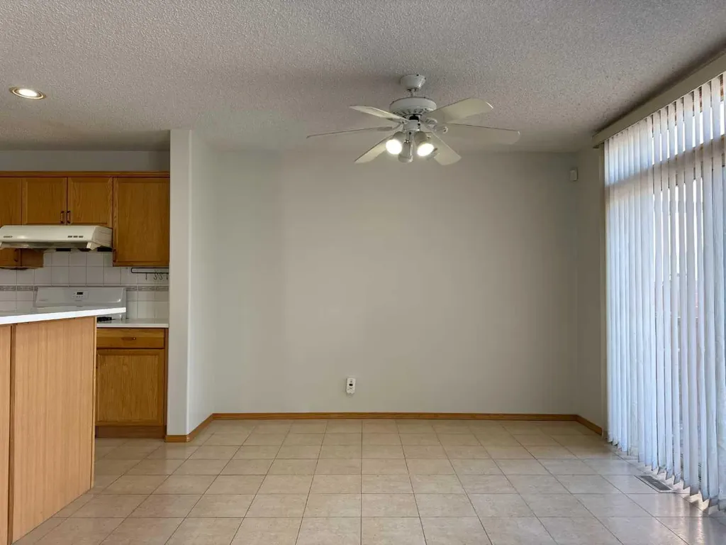244 Los Alamos Place NE Calgary AB T1Y 7G7