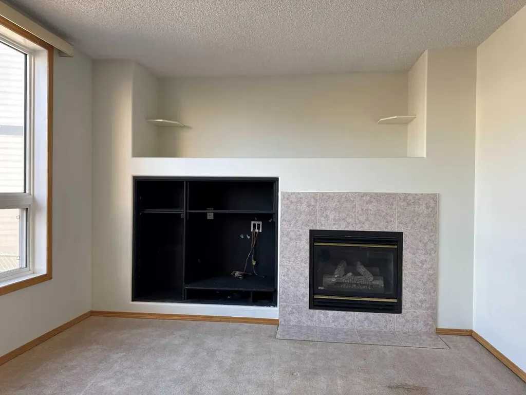 244 Los Alamos Place NE Calgary AB T1Y 7G7