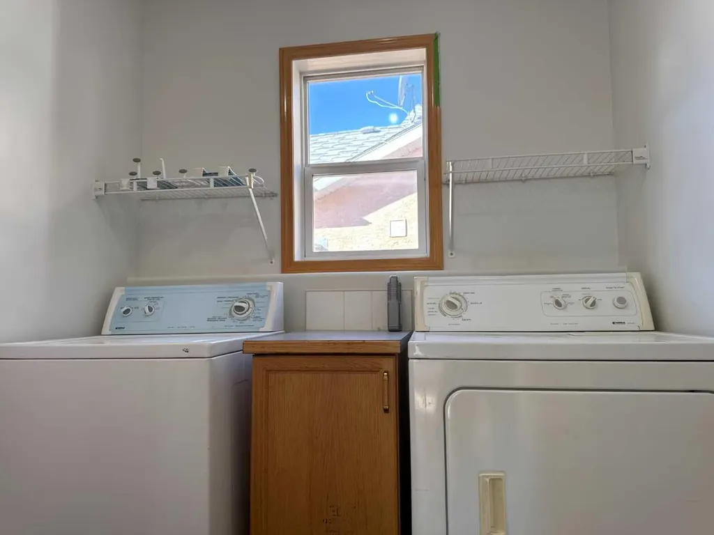 244 Los Alamos Place NE Calgary AB T1Y 7G7