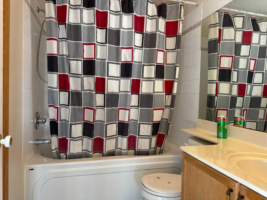 244 Los Alamos Place NE Calgary AB T1Y 7G7