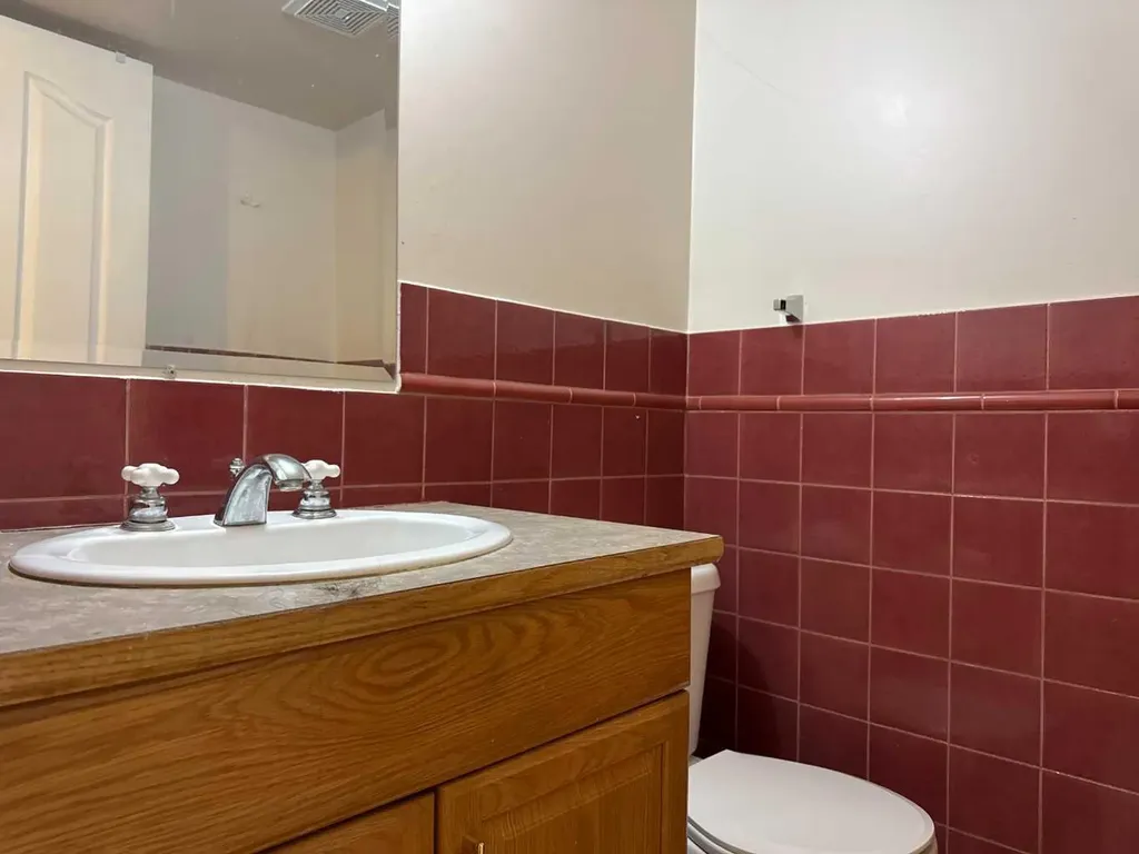 244 Los Alamos Place NE Calgary AB T1Y 7G7