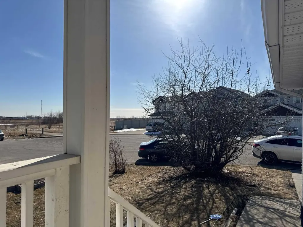 244 Los Alamos Place NE Calgary AB T1Y 7G7