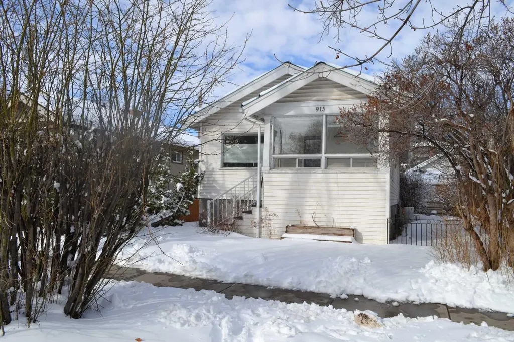 915 1 Street NW Calgary AB T2M2R9