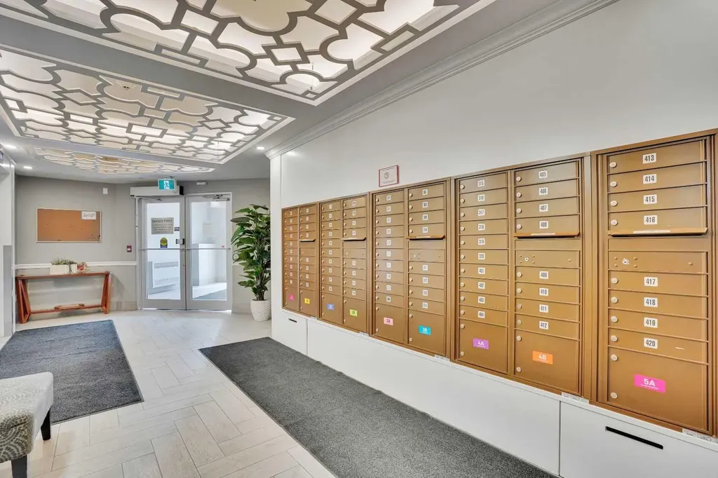 30 Mahogany Mews SE Calgary AB T3M 3H4