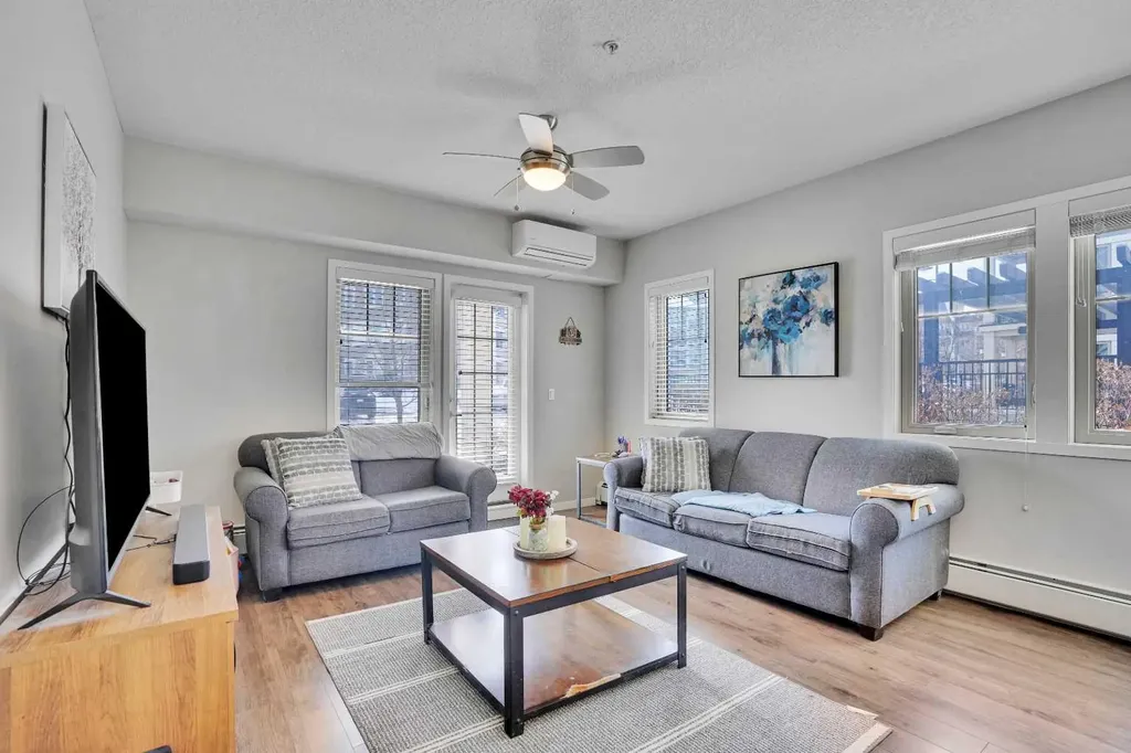 30 Mahogany Mews SE Calgary AB T3M 3H4