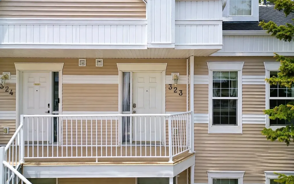 103 Strathaven Drive E Strathmore AB T1P1W3