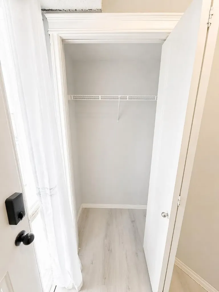 103 Strathaven Drive E Strathmore AB T1P1W3