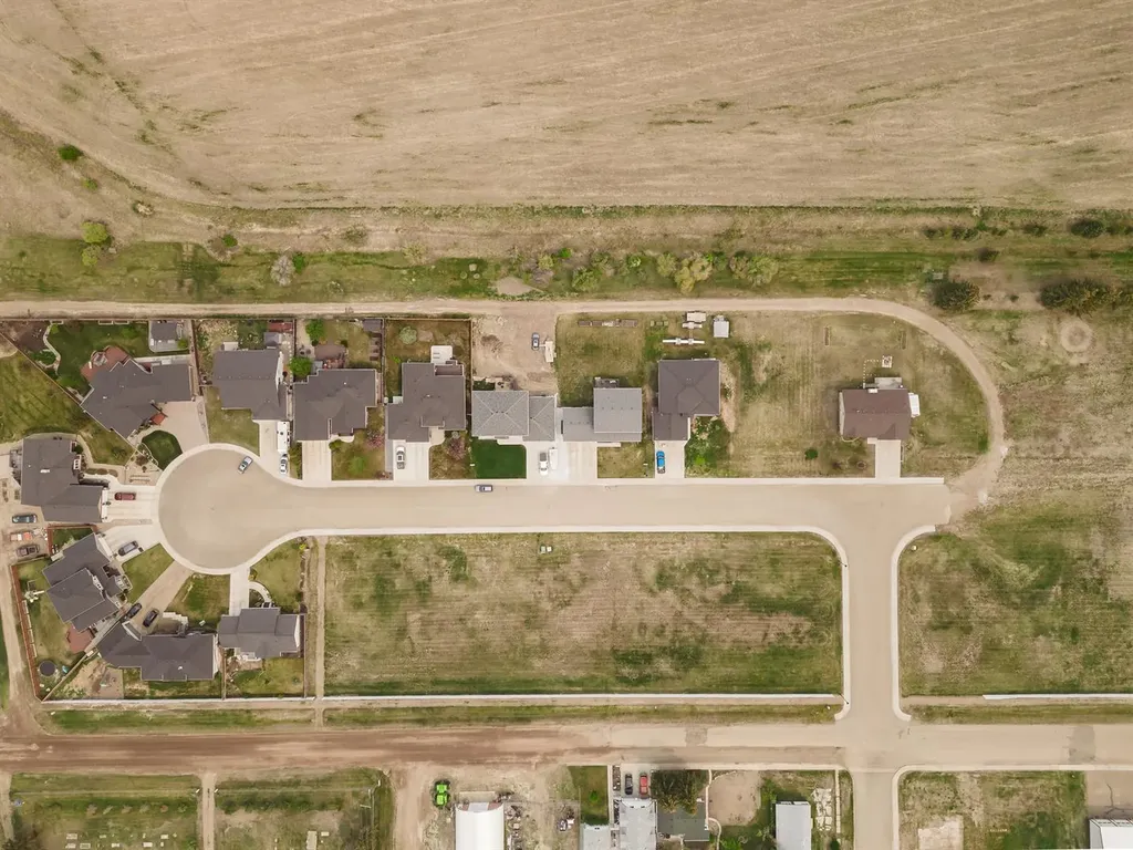 48 Cottonwood Crescent Rosemary AB T0J2W0
