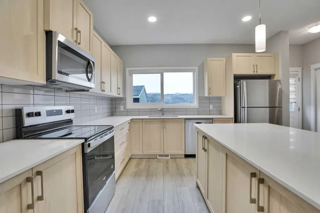 667 Wolf Willow Boulevard SE Calgary AB T2X 5S1