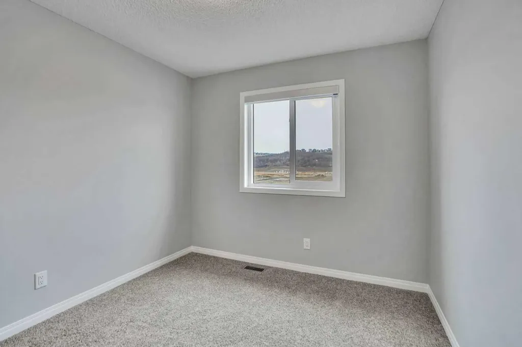 667 Wolf Willow Boulevard SE Calgary AB T2X 5S1