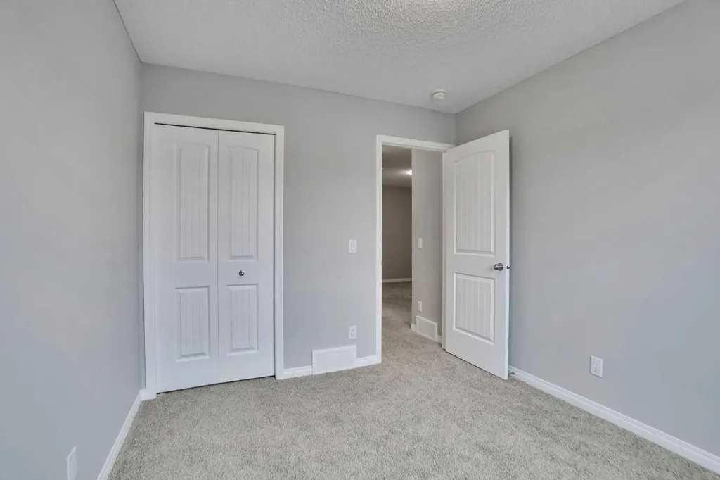 667 Wolf Willow Boulevard SE Calgary AB T2X 5S1