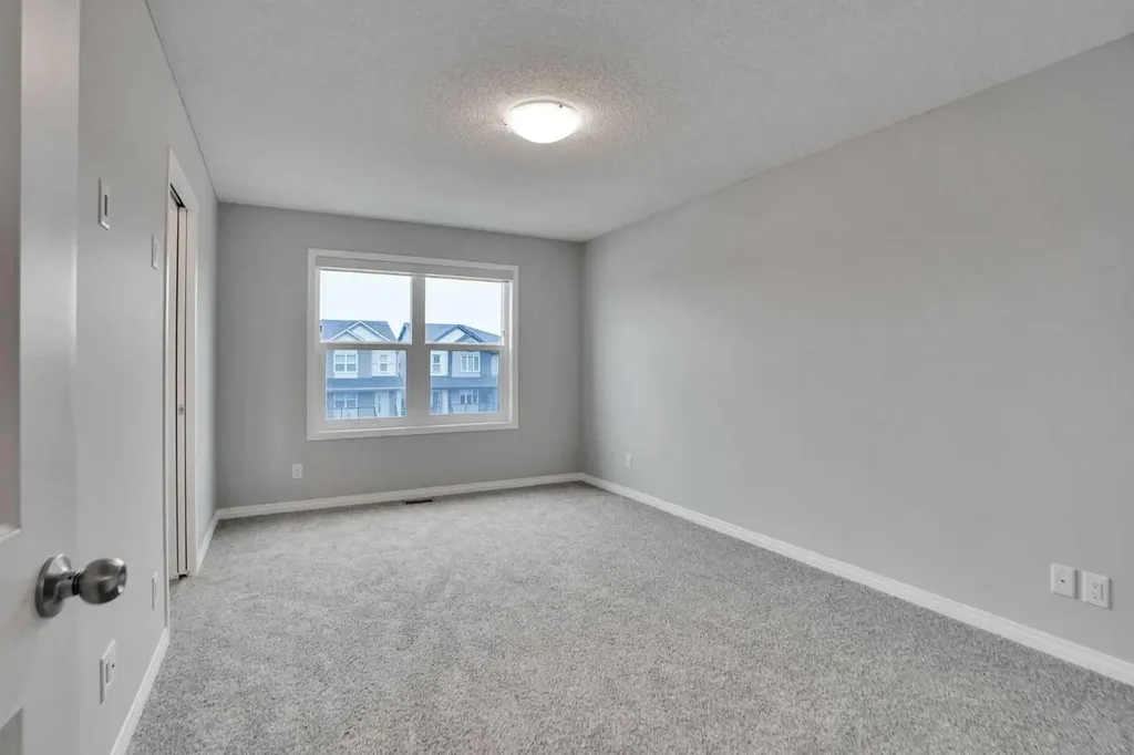 667 Wolf Willow Boulevard SE Calgary AB T2X 5S1