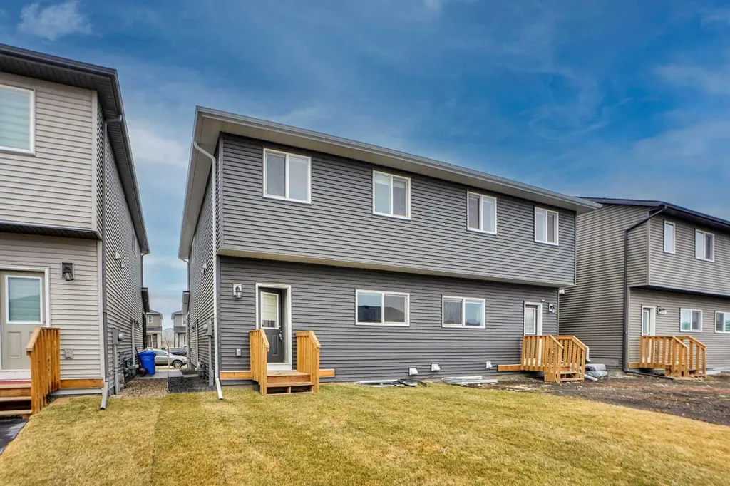 667 Wolf Willow Boulevard SE Calgary AB T2X 5S1