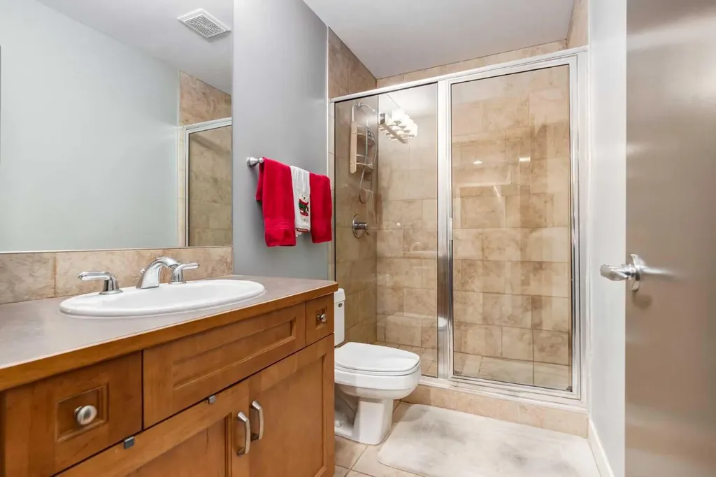 1720 12 Street SW Calgary AB T2T3M9