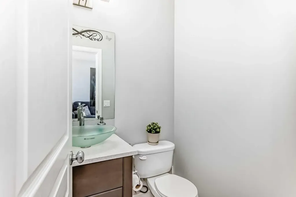 392 Redstone Drive NE Calgary AB T3N 0R1