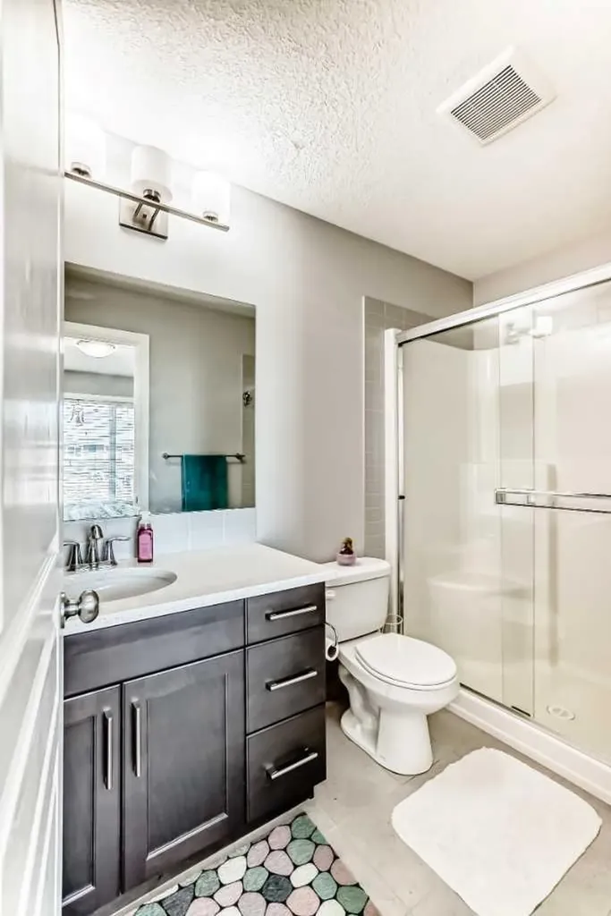 392 Redstone Drive NE Calgary AB T3N 0R1
