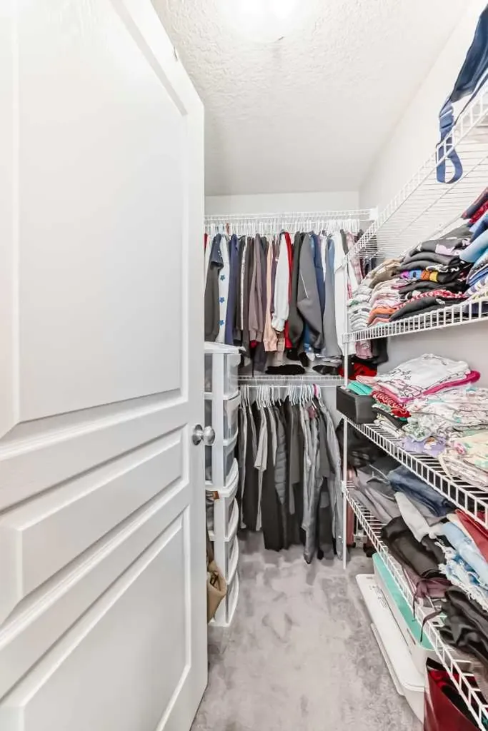 392 Redstone Drive NE Calgary AB T3N 0R1