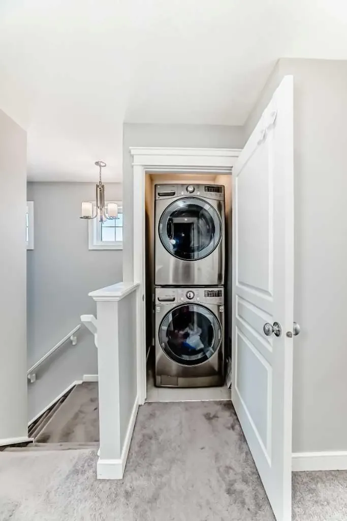 392 Redstone Drive NE Calgary AB T3N 0R1
