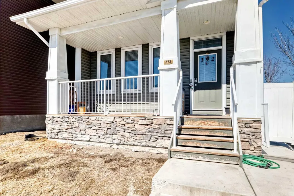 392 Redstone Drive NE Calgary AB T3N 0R1
