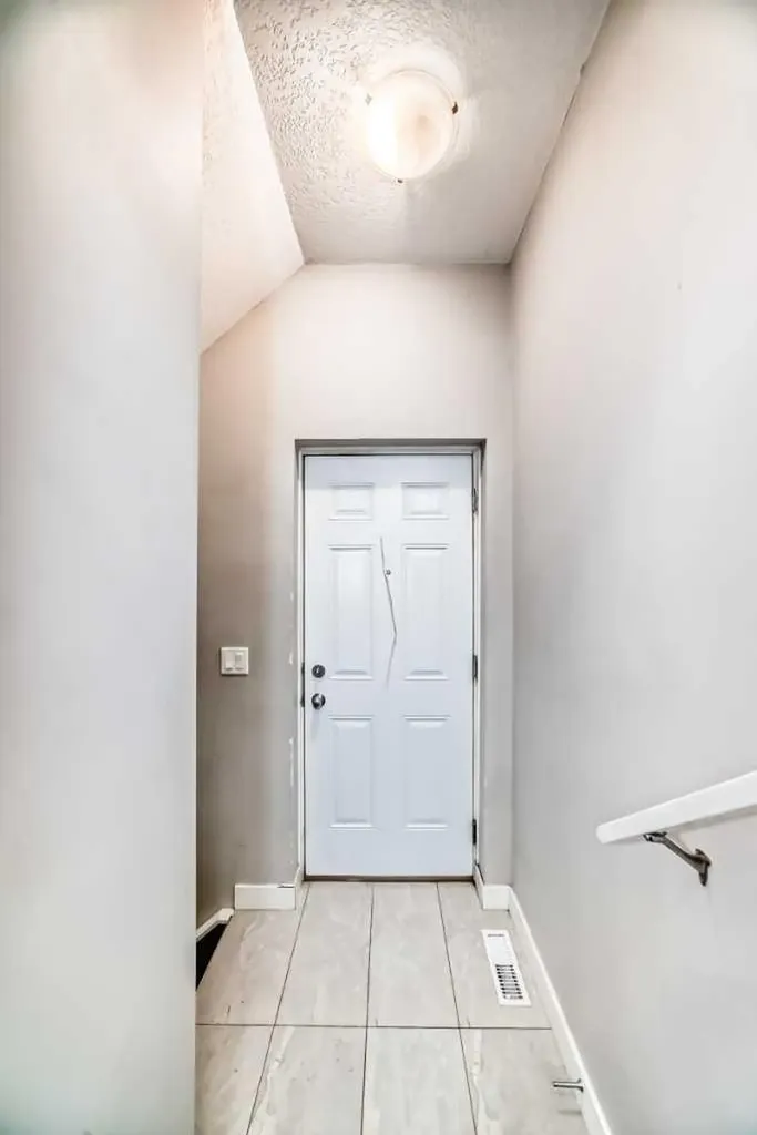 392 Redstone Drive NE Calgary AB T3N 0R1