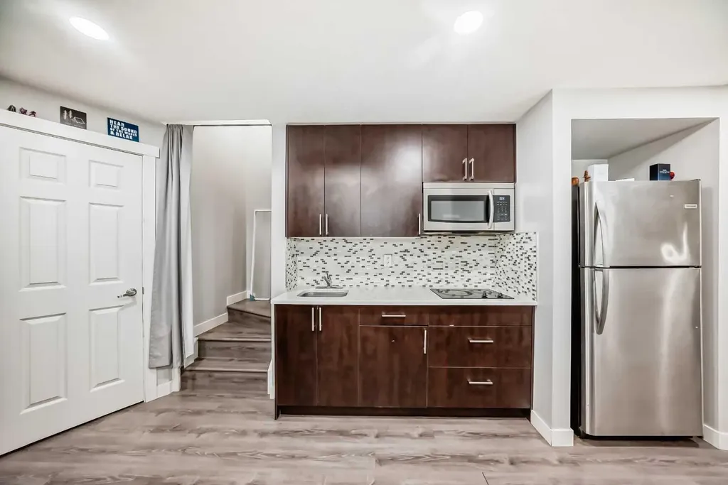 392 Redstone Drive NE Calgary AB T3N 0R1