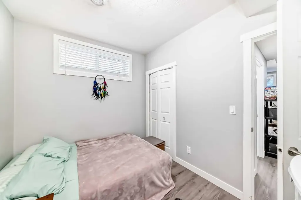 392 Redstone Drive NE Calgary AB T3N 0R1
