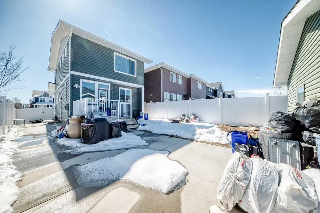 392 Redstone Drive NE Calgary AB T3N 0R1