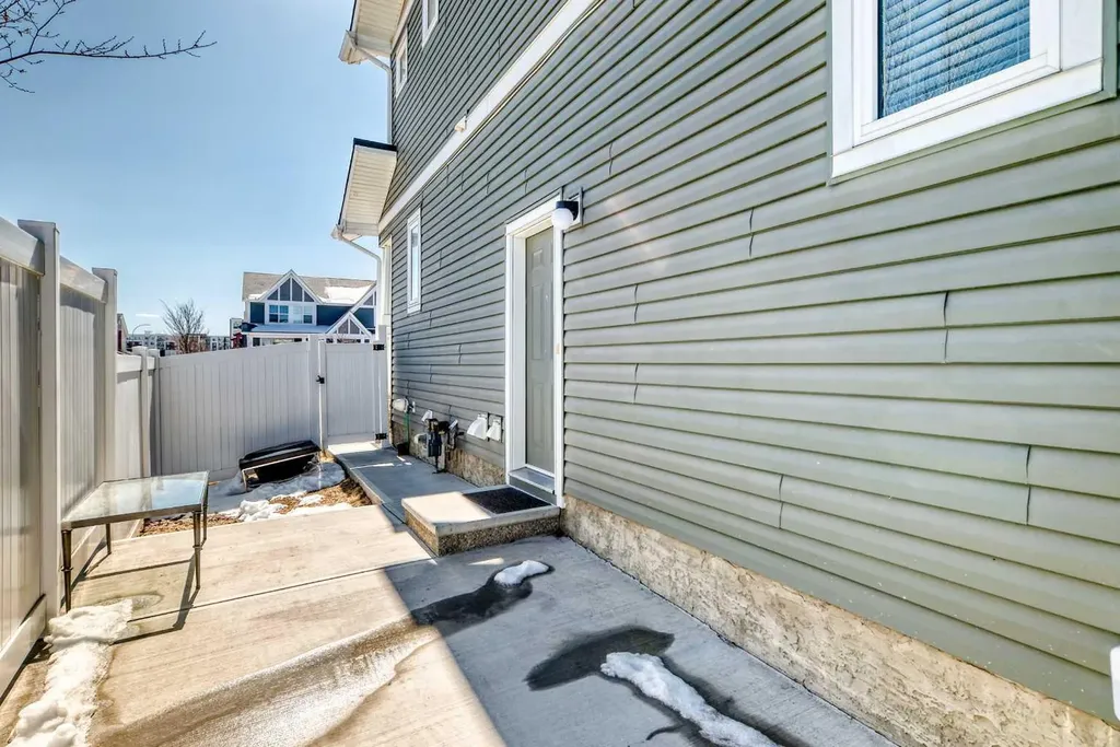 392 Redstone Drive NE Calgary AB T3N 0R1