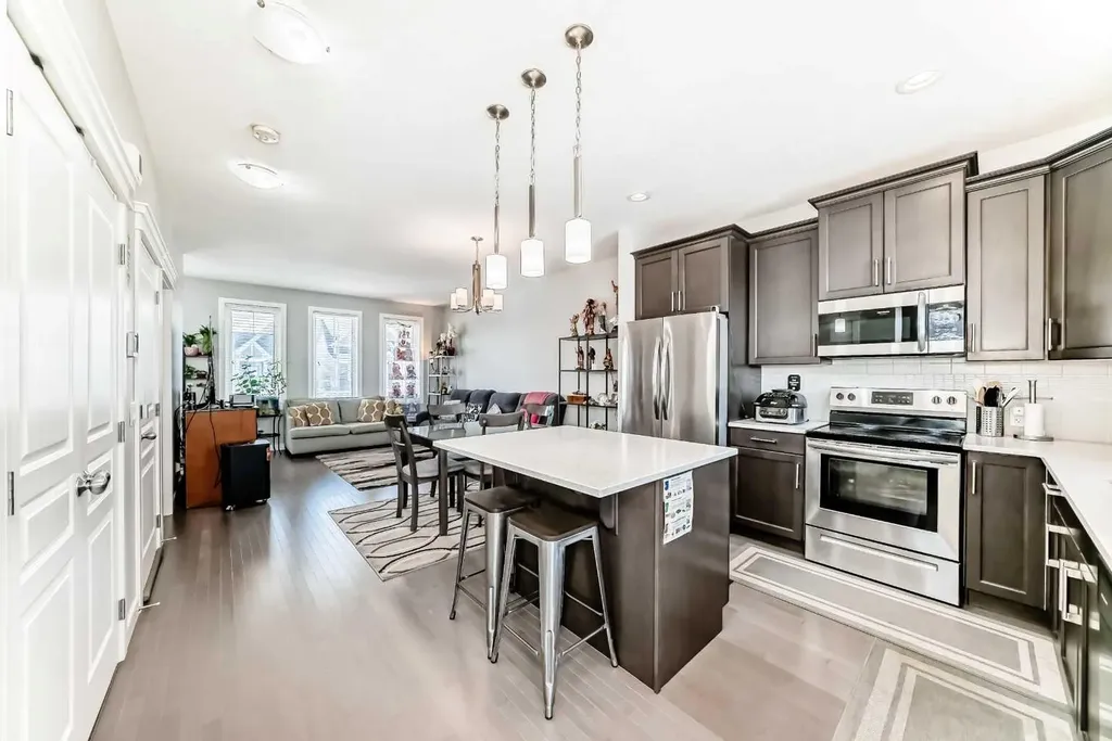 392 Redstone Drive NE Calgary AB T3N 0R1