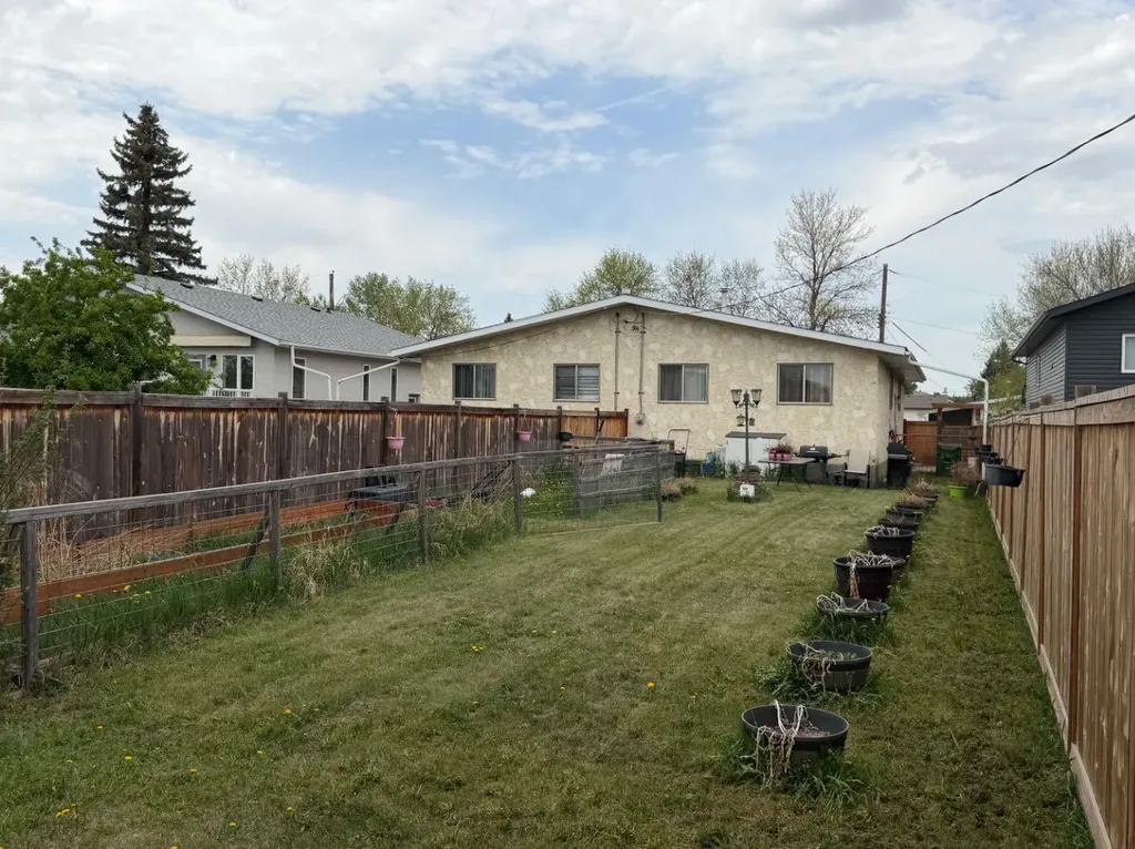 6403A 49 Avenue Camrose AB T4V 0P6