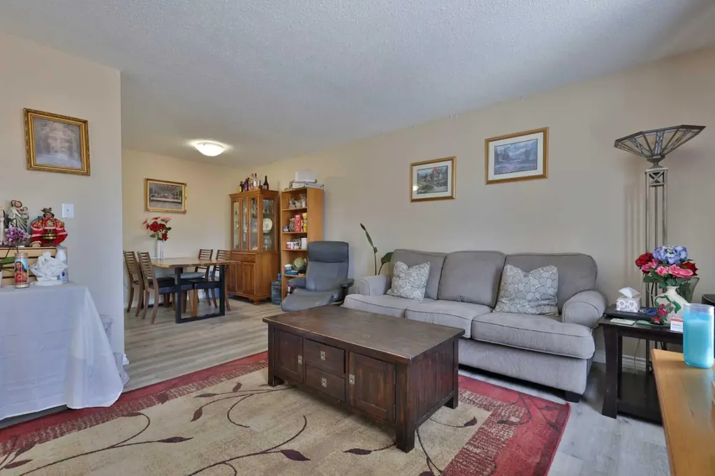 6403A 49 Avenue Camrose AB T4V 0P6