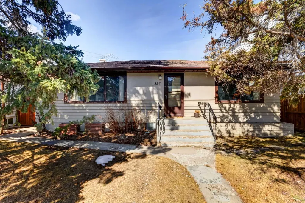 527 35a Street NW Calgary AB T2N 3A1