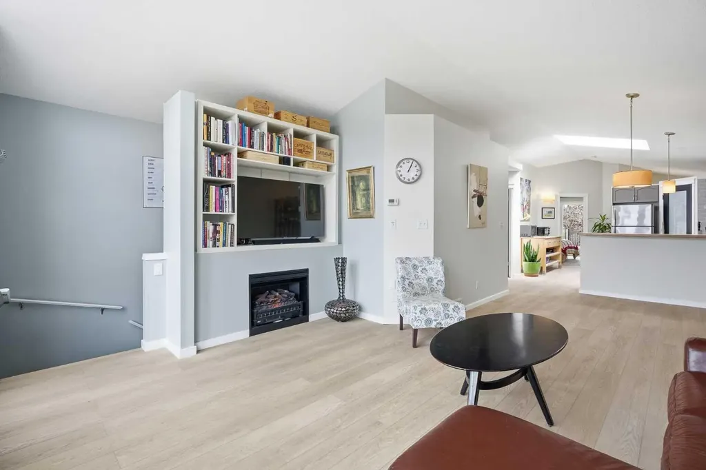 89 Prestwick Way SE Calgary AB T2Z3W7