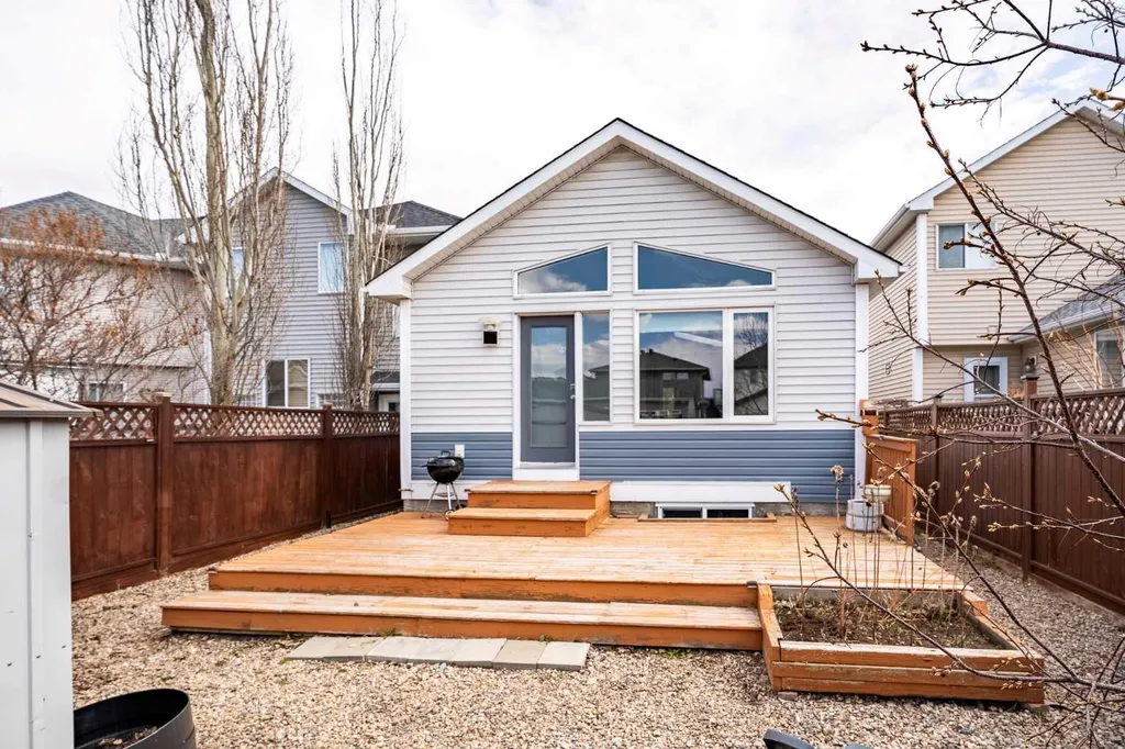 89 Prestwick Way SE Calgary AB T2Z3W7