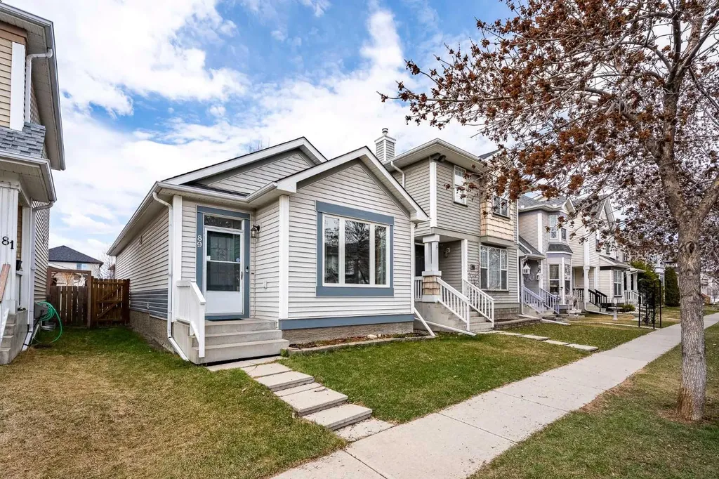 89 Prestwick Way SE Calgary AB T2Z3W7