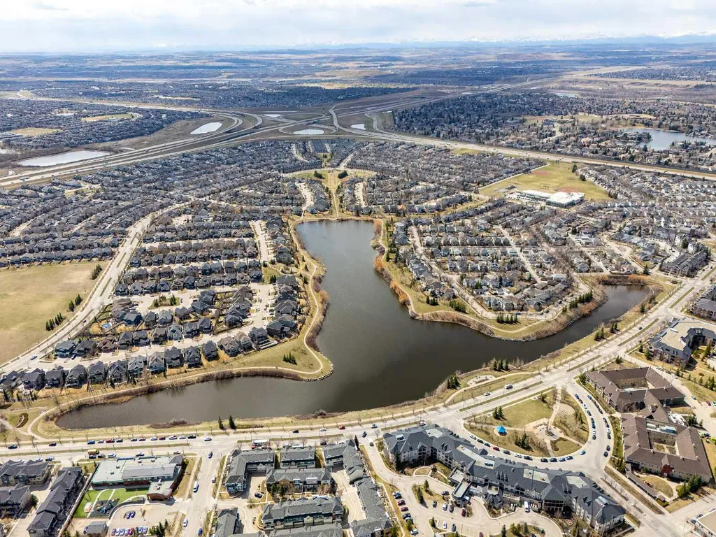 89 Prestwick Way SE Calgary AB T2Z3W7