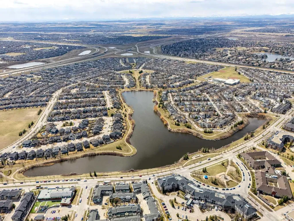 89 Prestwick Way SE Calgary AB T2Z3W7