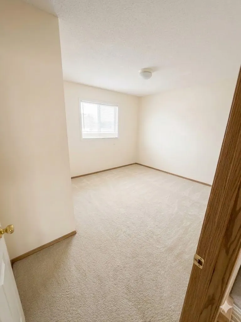 746 Martindale Boulevard NE Calgary AB T3J 3X7