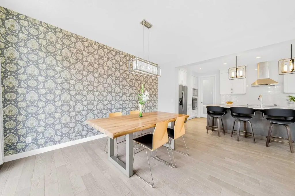 234 West Grove Point SW Calgary AB T3H 1Y7