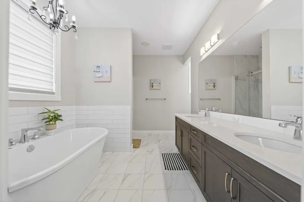 234 West Grove Point SW Calgary AB T3H 1Y7
