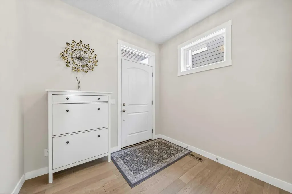 234 West Grove Point SW Calgary AB T3H 1Y7