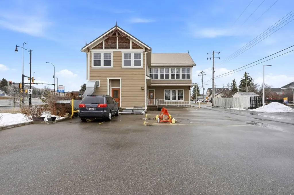 115 Fifth Avenue W Cochrane AB T4C 1B1