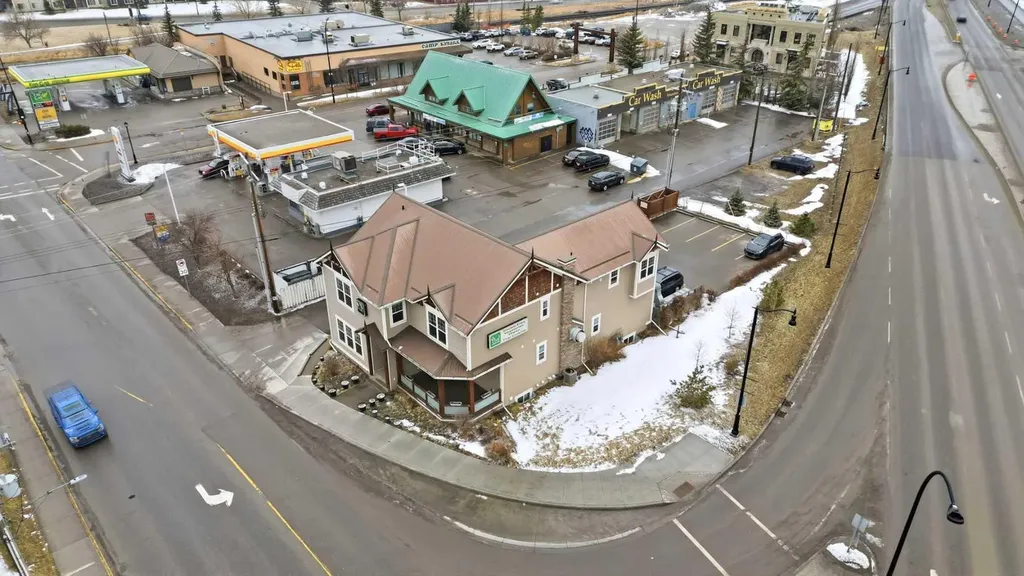 115 Fifth Avenue W Cochrane AB T4C 1B1
