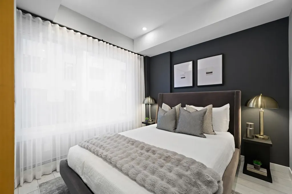 310 15 Avenue SW Calgary AB T2R 1S9