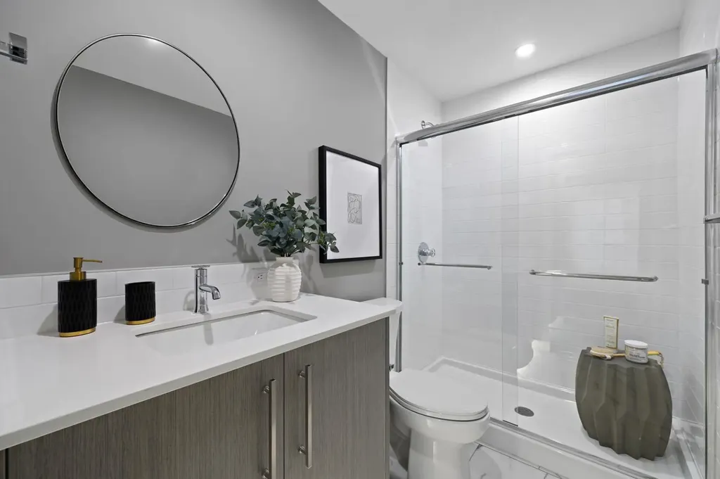 310 15 Avenue SW Calgary AB T2R 1S9