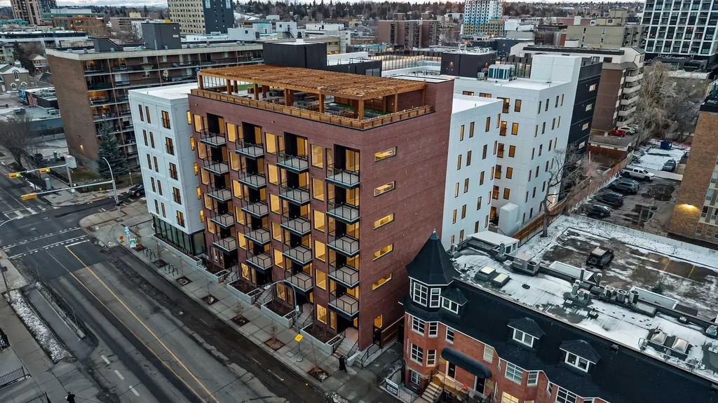 310 15 Avenue SW Calgary AB T2R 1S9