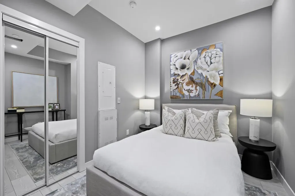 310 15 Avenue SW Calgary AB T2R 1S9