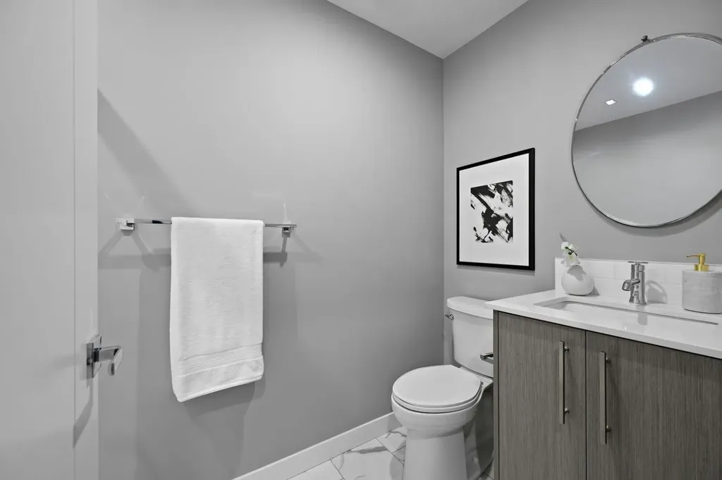 310 15 Avenue SW Calgary AB T2R 1S9